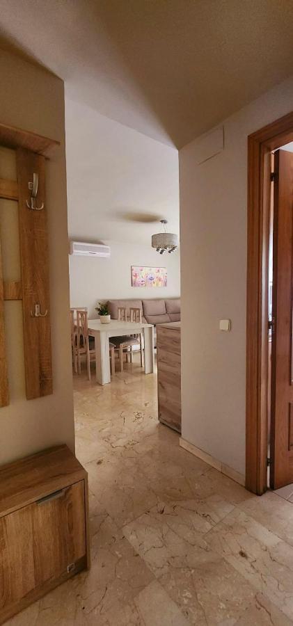 Bajo Con Jardin Deluxe Lejlighed Benahavís Eksteriør billede
